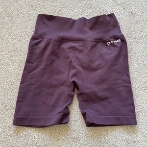 DFYNE Dynamic maroon workout shorts